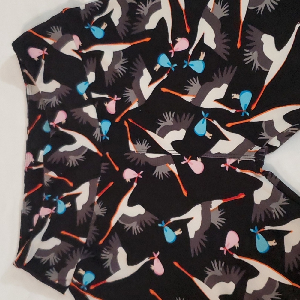 LuLaRoe stork leggings.  One Size.